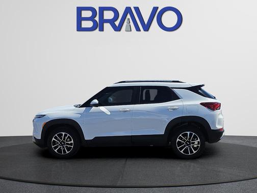 Summit White 2025 Chevrolet Trailblazer LT