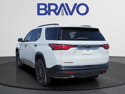 Summit White 2023 Chevrolet Traverse Premier