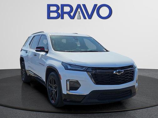 Summit White 2023 Chevrolet Traverse Premier