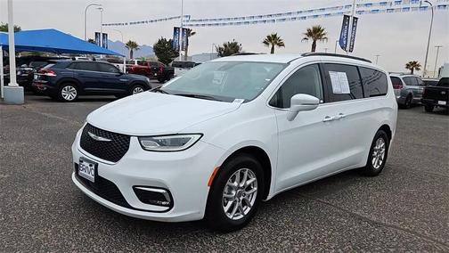 2022 Chrysler Pacifica Touring-L
