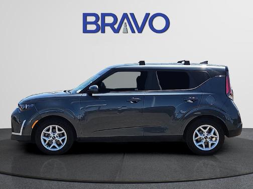 Gravity Gray 2023 Kia Soul LX