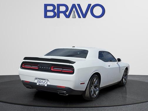 Bright White Clearcoat 2015 Dodge Challenger R/T
