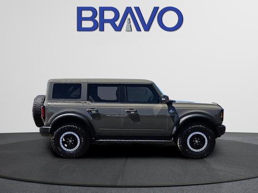 Gray 2025 Ford Bronco Outer Banks