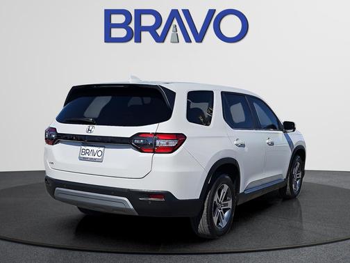 2023 Honda Pilot EX-L 8-Passenger