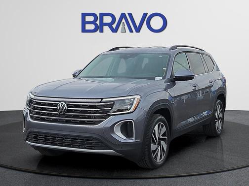 Platinum Gray Metallic 2025 Volkswagen Atlas 2.0T SE w/Technology