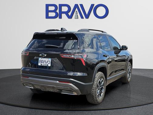 Mosaic Black Metallic 2026 Chevrolet Equinox ACTIV