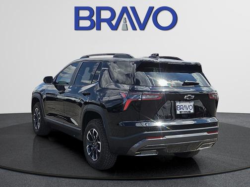 Mosaic Black Metallic 2026 Chevrolet Equinox ACTIV