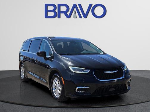 2024 Chrysler Pacifica Touring-L