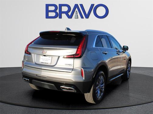 2025 Cadillac XT4 Premium Luxury