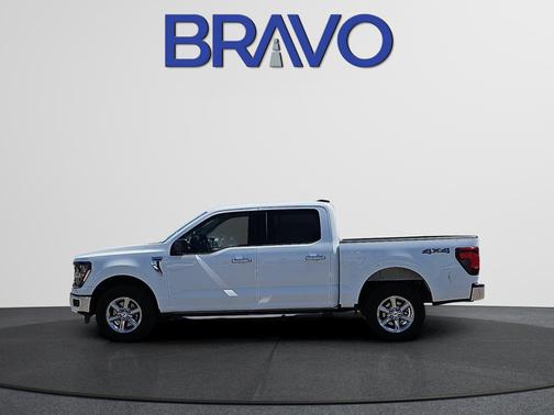 Oxford White 2025 Ford F-150 XLT
