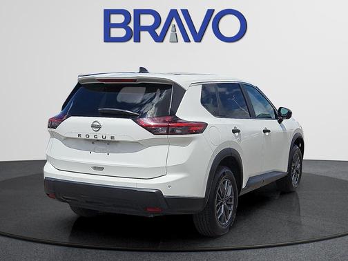 Glacier White 2024 Nissan Rogue S