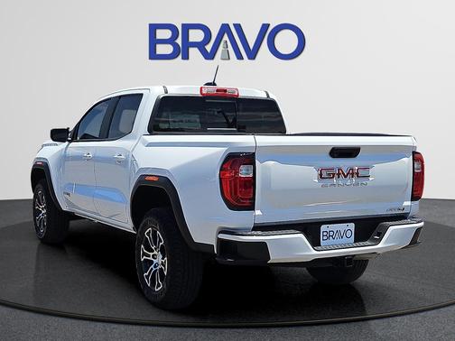 Summit White 2024 GMC Canyon AT4