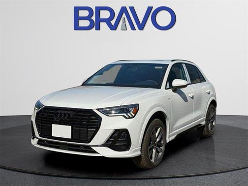 2025 Audi Q3 45 S line Premium