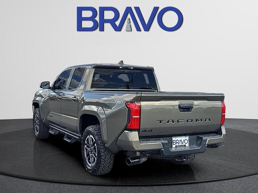 Bronze 2025 Toyota Tacoma TRD Sport
