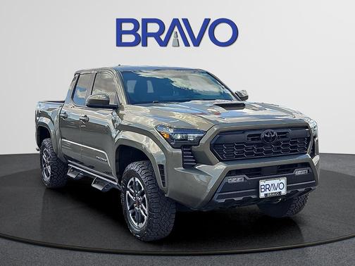 Bronze 2025 Toyota Tacoma TRD Sport