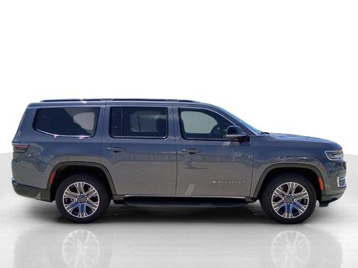 Metallic 2023 Jeep Wagoneer Base