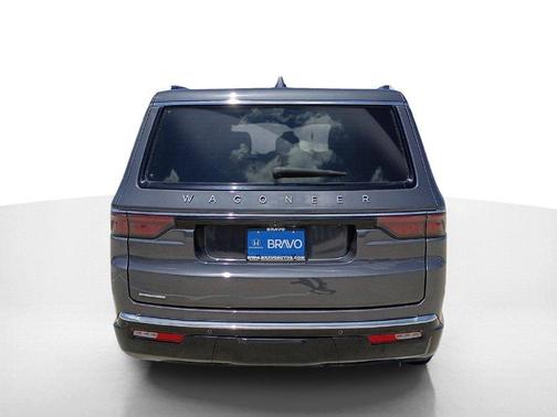 Metallic 2023 Jeep Wagoneer Base