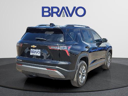 Mosaic Black Metallic 2025 Chevrolet Equinox LT