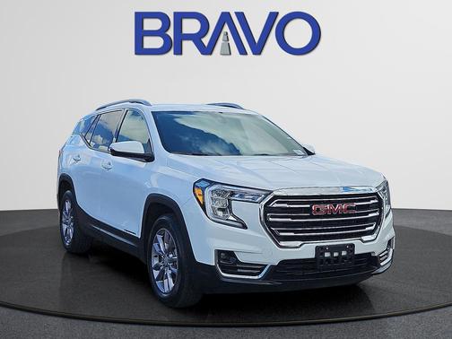 Summit White 2024 GMC Terrain SLT