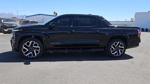 2024 Chevrolet Silverado EV RST