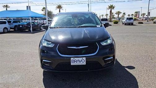 2023 Chrysler Pacifica Touring-L