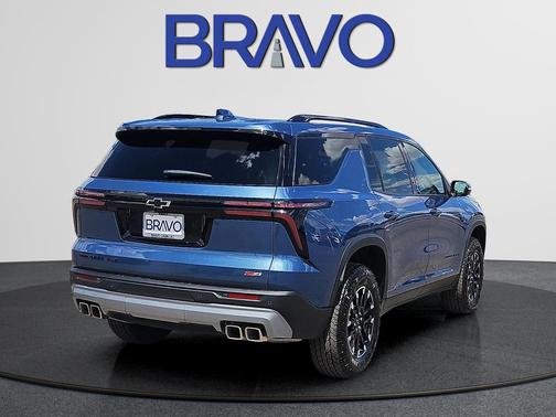 Lakeshore Blue Metallic 2026 Chevrolet Traverse Z71