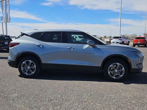 2025 Chevrolet Blazer LT