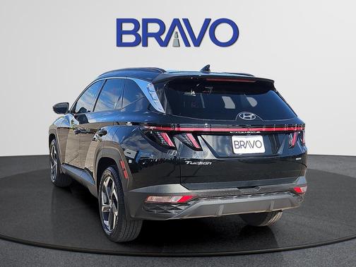 Black Pearl 2024 Hyundai TUCSON Limited