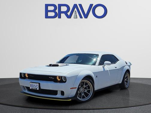 White Knuckle Clearcoat 2023 Dodge Challenger R/T Scat Pack