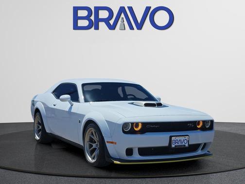 White Knuckle Clearcoat 2023 Dodge Challenger R/T Scat Pack