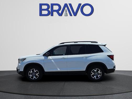 Platinum White Pearl 2022 Honda Passport TrailSport