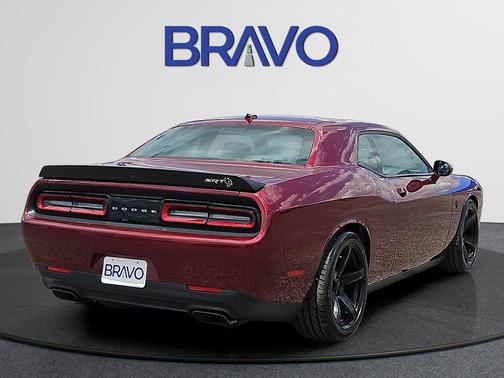 Octane Red Pearlcoat 2017 Dodge Challenger SRT Hellcat
