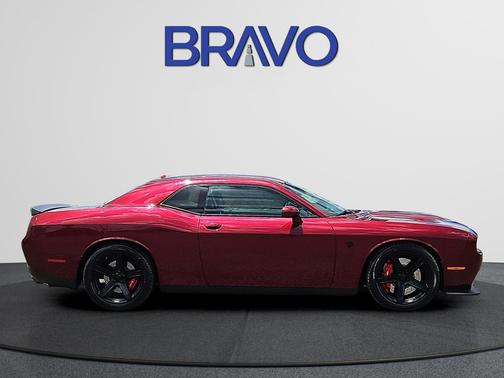 Octane Red Pearlcoat 2017 Dodge Challenger SRT Hellcat