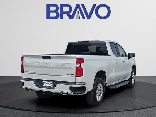Iridescent Pearl Tricoat 2020 Chevrolet Silverado 1500 RST