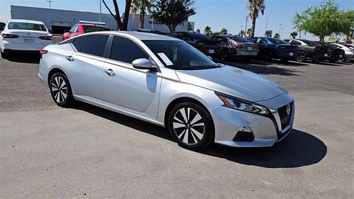 2022 Nissan Altima 2.5 SV