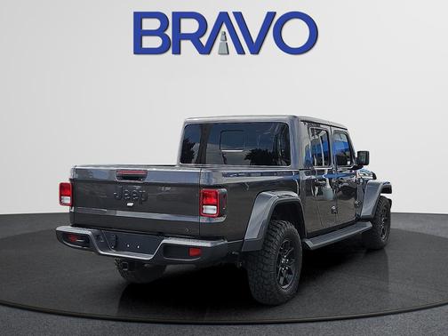 Granite Crystal Clearcoat Metallic 2025 Jeep Gladiator Texas Trail