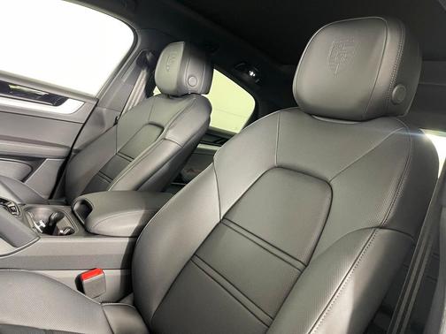 2026 Porsche Cayenne AWD