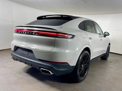 2026 Porsche Cayenne AWD