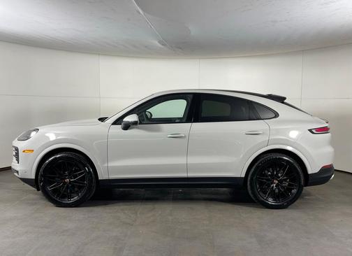 2026 Porsche Cayenne AWD