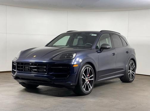 2025 Porsche Cayenne GTS