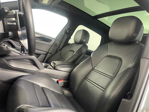 2023 Porsche Cayenne S