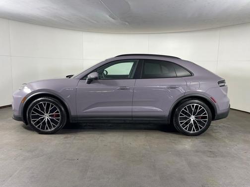 2025 Porsche Macan 4S