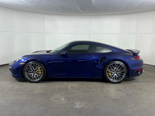 2022 Porsche 911 Turbo