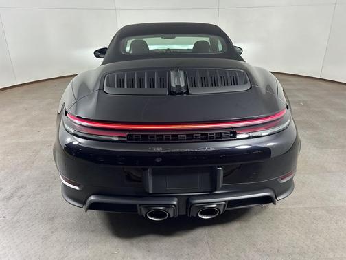 2026 Porsche 911 Carrera GTS