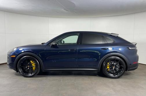 2025 Porsche Cayenne Turbo GT