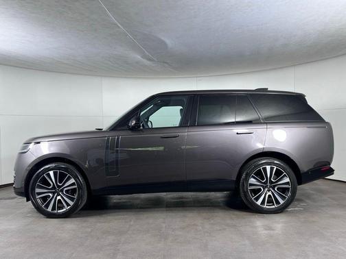 Charente Grey 2024 Land Rover Range Rover P530 SE