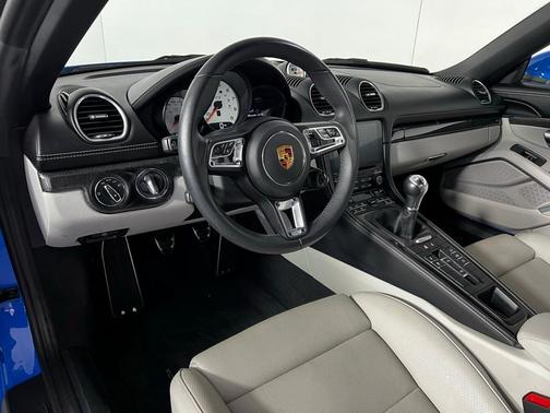 2023 Porsche 718 Boxster GTS 4.0