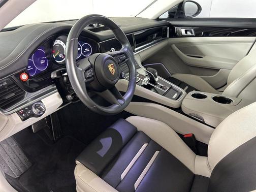 2023 Porsche Panamera 4S
