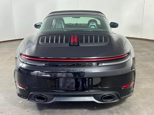 2026 Porsche 911 Targa 4S