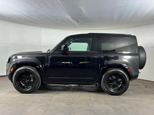 2023 Land Rover Defender 90 X-Dynamic SE